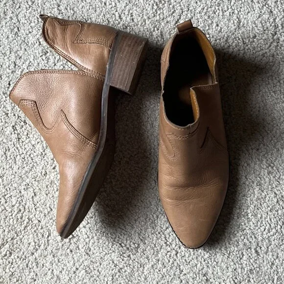 Lucky Brand *LK-Leymon LEATHER Bootie* Latte | GUC | Size 6.5 | Ankle Boot - Picture 4 of 13